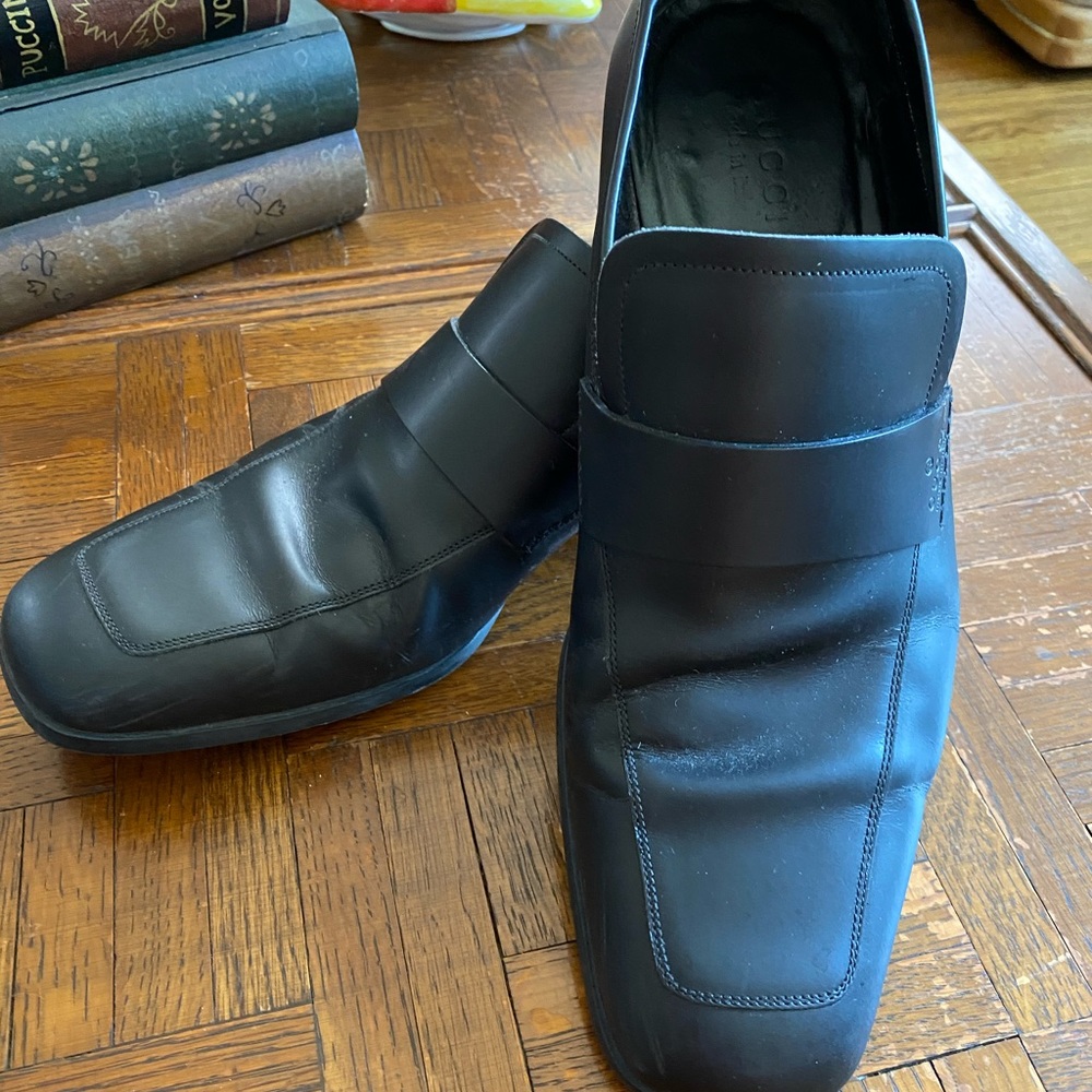 EUC Gucci Loafers - Picture 2 of 11